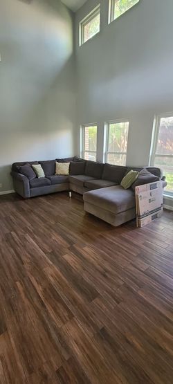 Sectional Couch, Haverty's