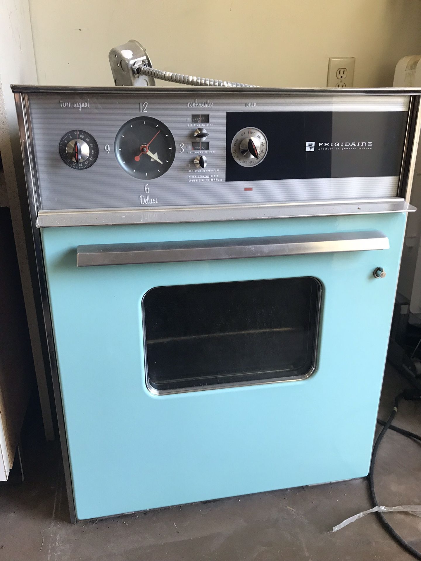 1960’s Frigidaire Oven & Hotpoint Cooktop