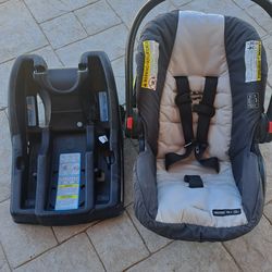 Graco Snugride Car Seat with Base