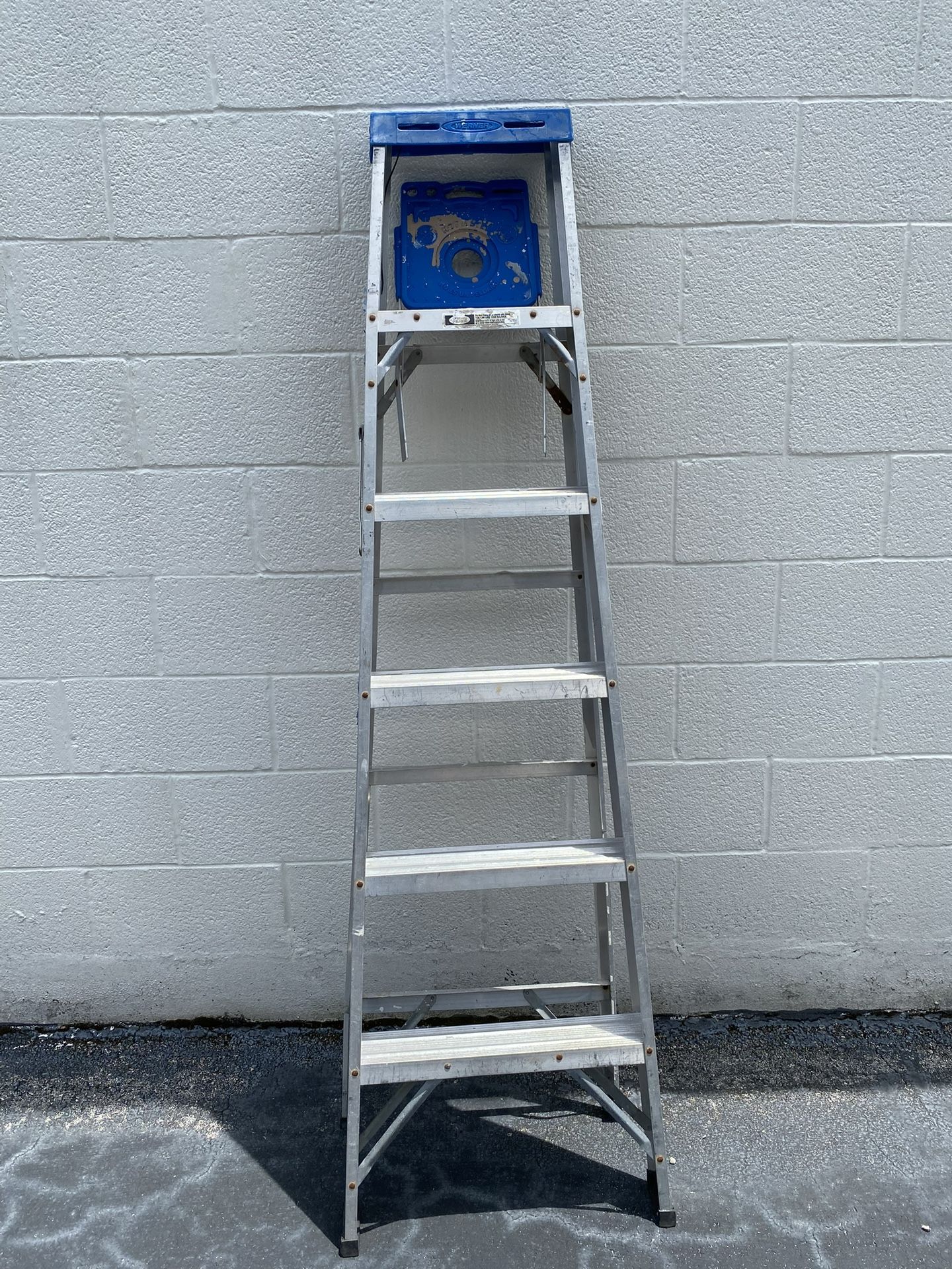 6’ Ladder