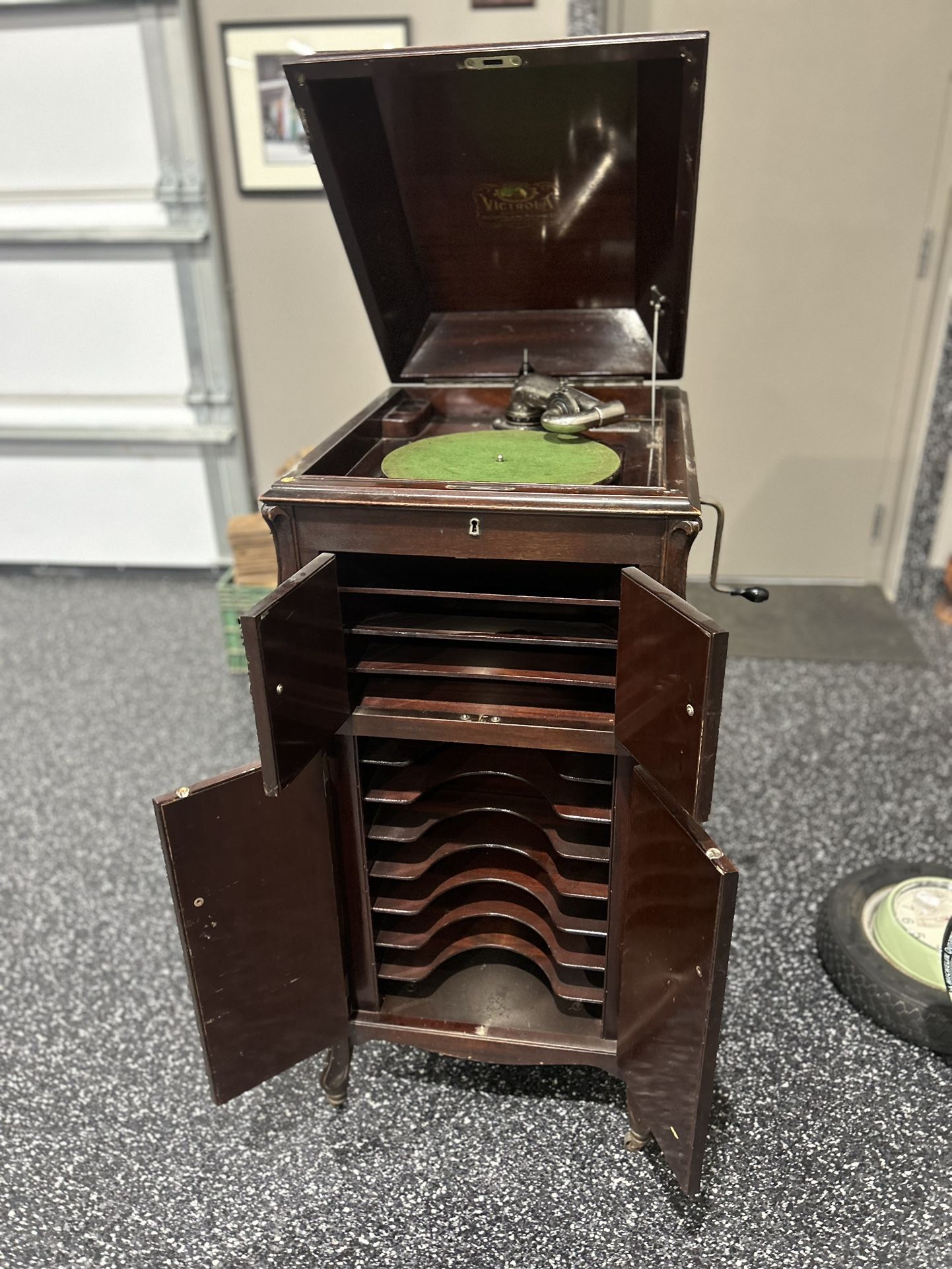 Antique VICTOR VICTROLA PHONOGRAPH VV-Xi TALKING MACHINE Record Player