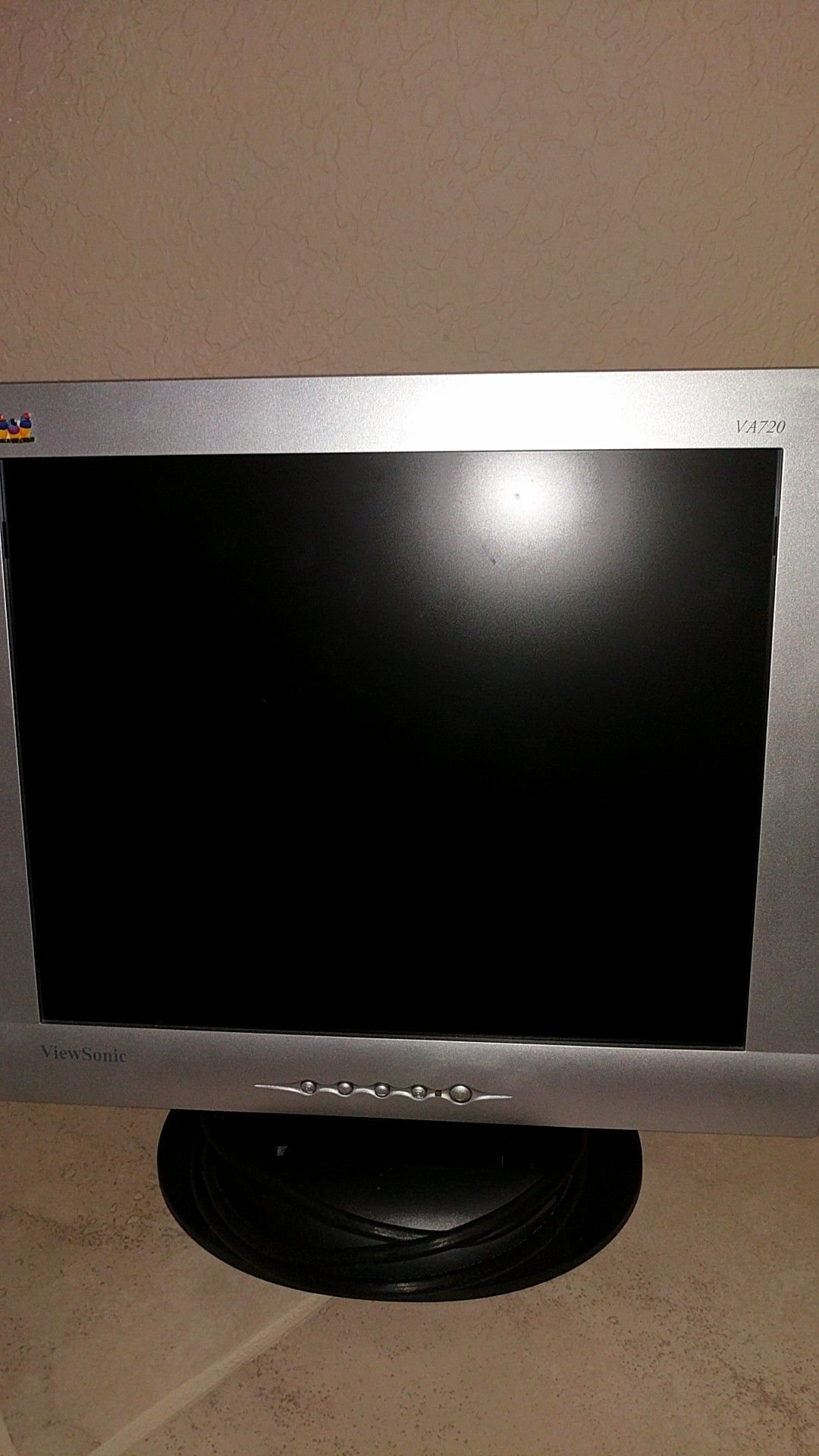 ViewSonic VA720 VGA LCD Monitor