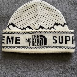 Supreme North Face Beanie White