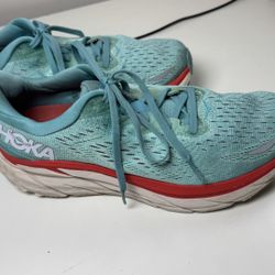 HOKA Women’s Size 9D $40