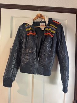 Mossimo Quilted Bomber Jacket with Sherpa Hood size medium