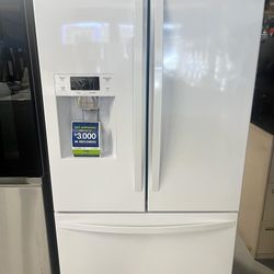 Kenmore Refrigerator White 