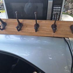 COAT RACK. 