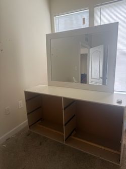 Clean dresser