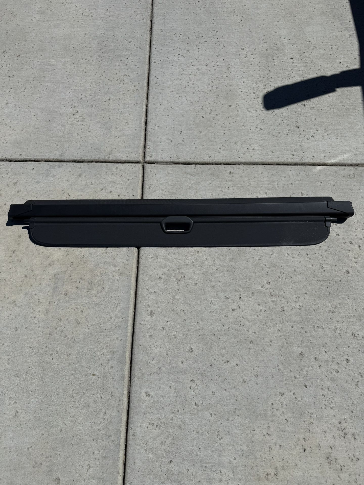 19-25 OEM BMW X5 Rear Retractable Cargo Cover Black