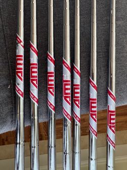 Titleist T300 Iron Set – AMT Red R300 Regular Flex – RH