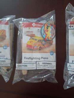 3/$10 🌟 NEW Lowe's Firefighting Plane Toy Craft Project