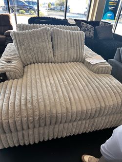 Oversized Chaise Lounge