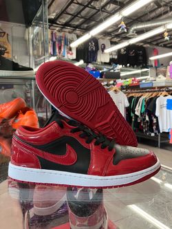 Air Jordan 1 Low SE Patent Varsity Red Black