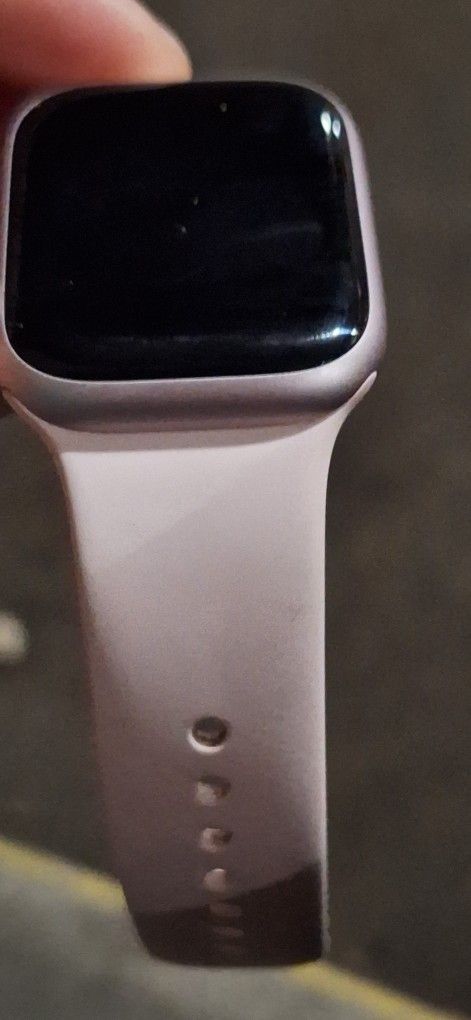 Pink Apple Watch Series 9 , 41mm
