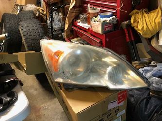 2 Headlights for 2010 Honda CRV