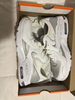 Men’s Size 9 Nike Air Max 
