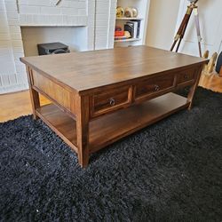 Solid Wood Hideaway Top Coffee Table On Hiden Caster.