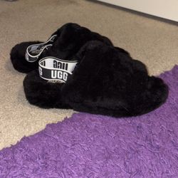 Ugg slippers 