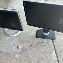 2 Computer Monitors 