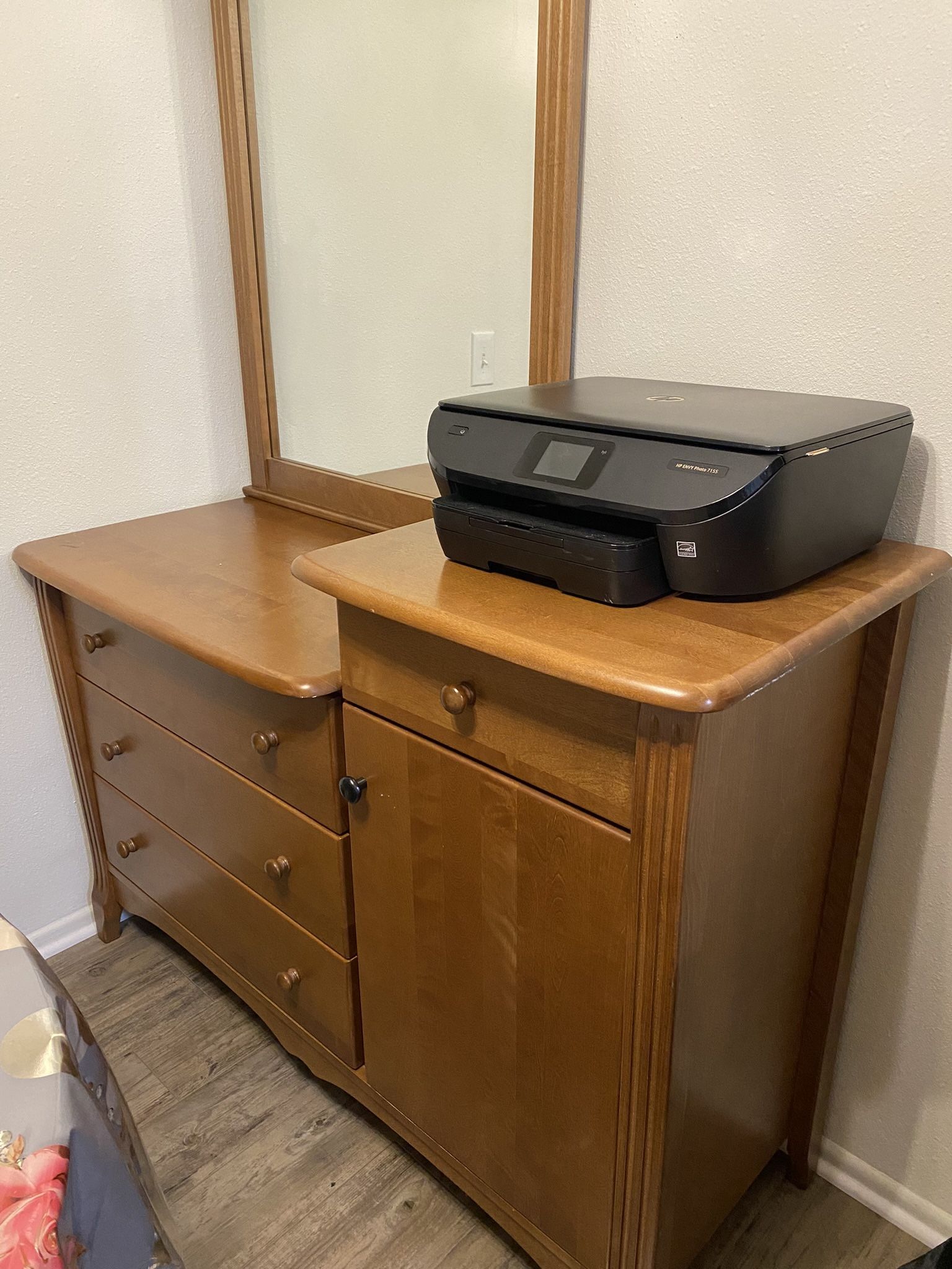 Dresser Set