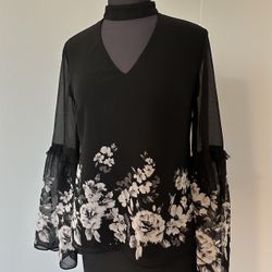 White House Black Market Women Top