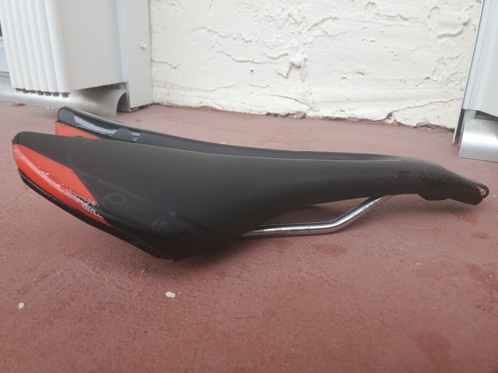 Prologo Scratch2 Pas Saddle 143mm
