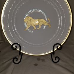 Royal doulton Plates. With The Lion.