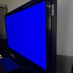 LG 60’’ PLASMA TV LIKE NEW!!