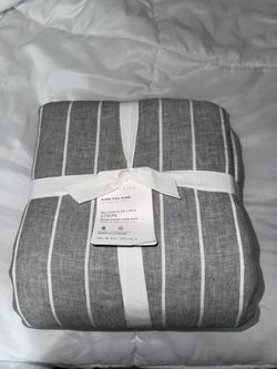 Pottery Barn Belgian Flax Linen Duvet Cover (king/Cali king)