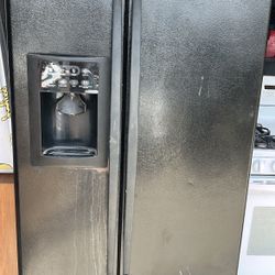 GE Refrigerator 