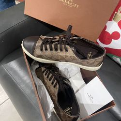 Coach Sneakers  Size 7 1/2 For Women $100  🎁🎁Pick Up In Van Nuys