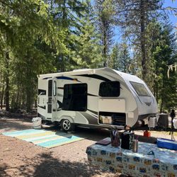 2017 Lance 1475