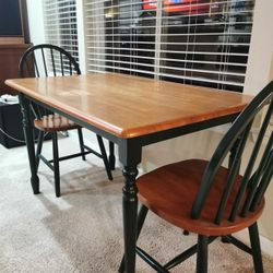 Wood desk with 2 chairs