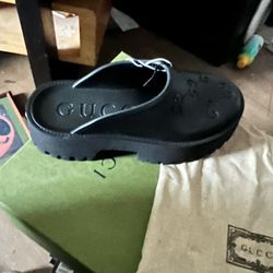 Gucci Women’s Shoes Size 9