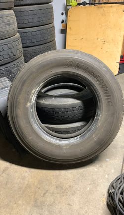 295/75R22.5 Bridgestone tire llanta