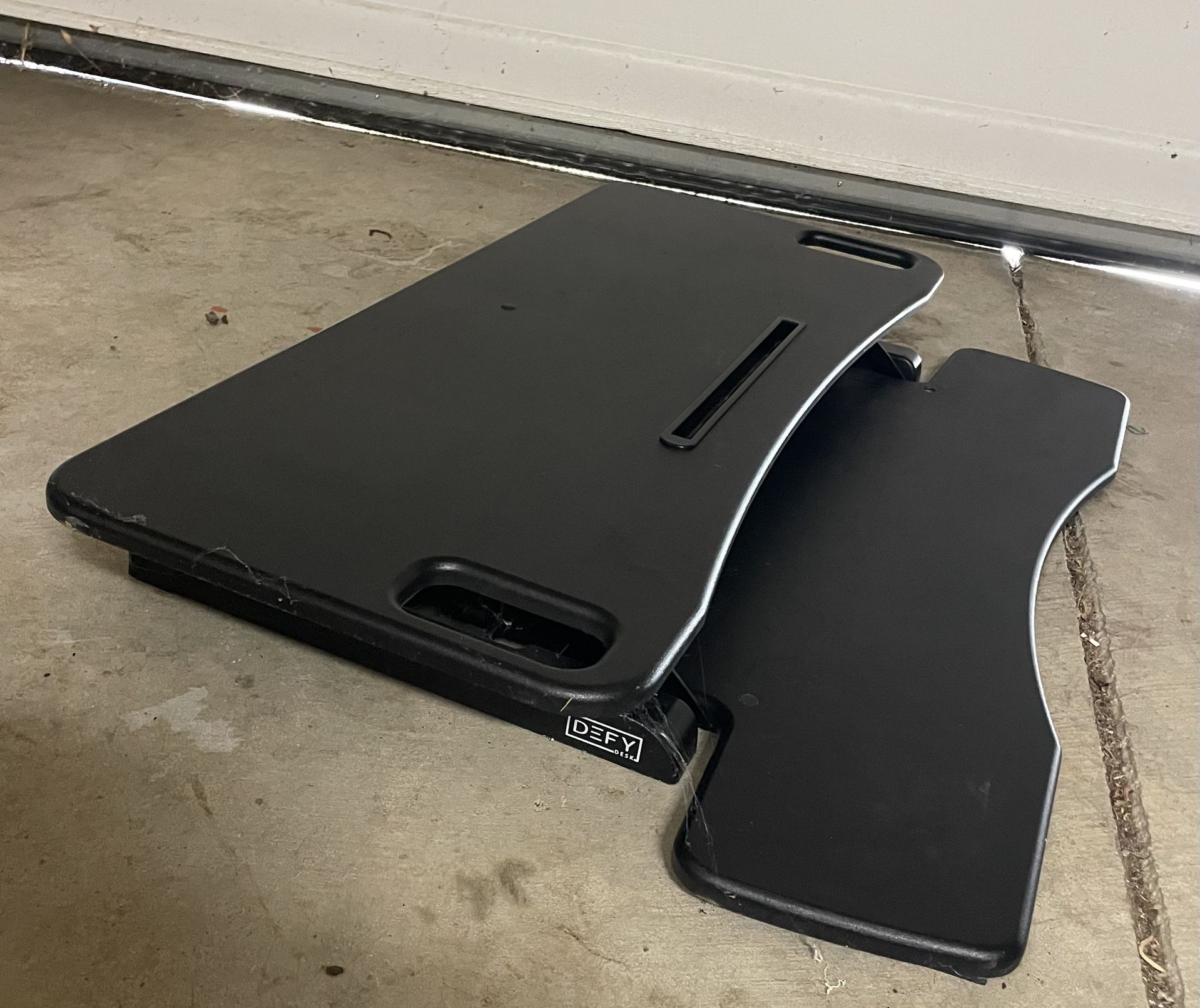 Sit-Stand Desk Attachment (Defy)