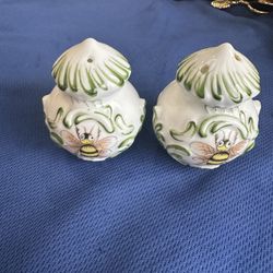 Godinger Bee Salt N Pepper Shaker