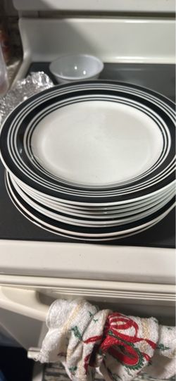 White Ceramic Dinner Plates with Black Stripe Border