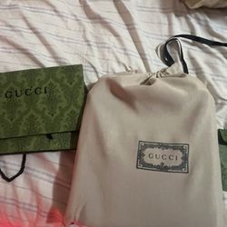 Gucci GG Supreme Messenger Bag