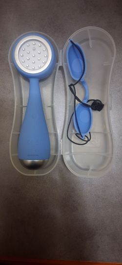 PMD Acne fighting blue light therapy massage cleansing device