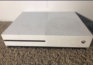 Xbox One S (used) **Accessories In Description** 
