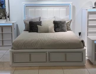 White LED Light Frame - F , Q or K - Same Day Delivery