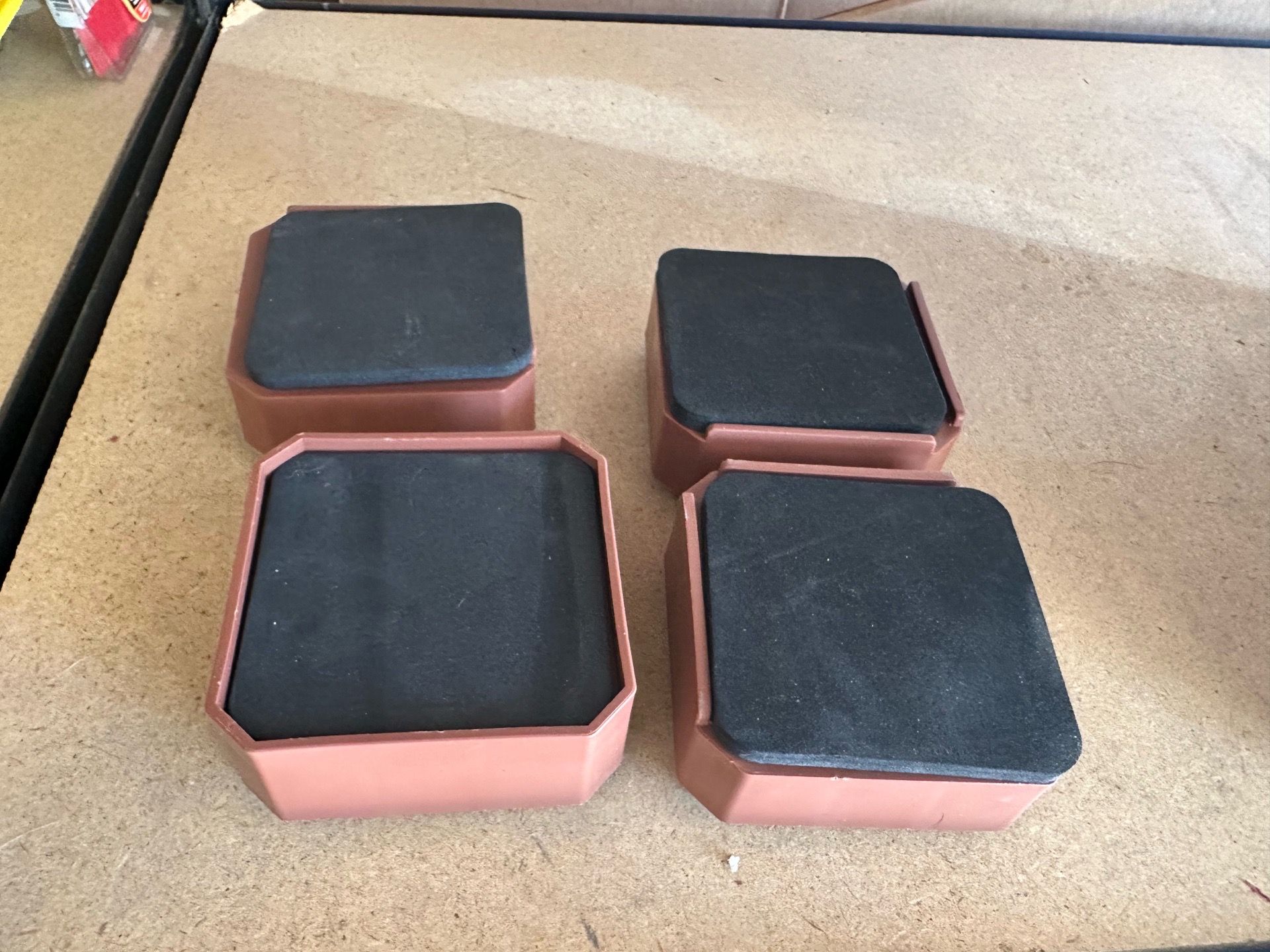 Heavy Duty Furniture Risers / Bed Risers - 4-Pack (Brown)