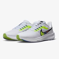 Brand new Nike Running Shoes.  Size 10 - never worn