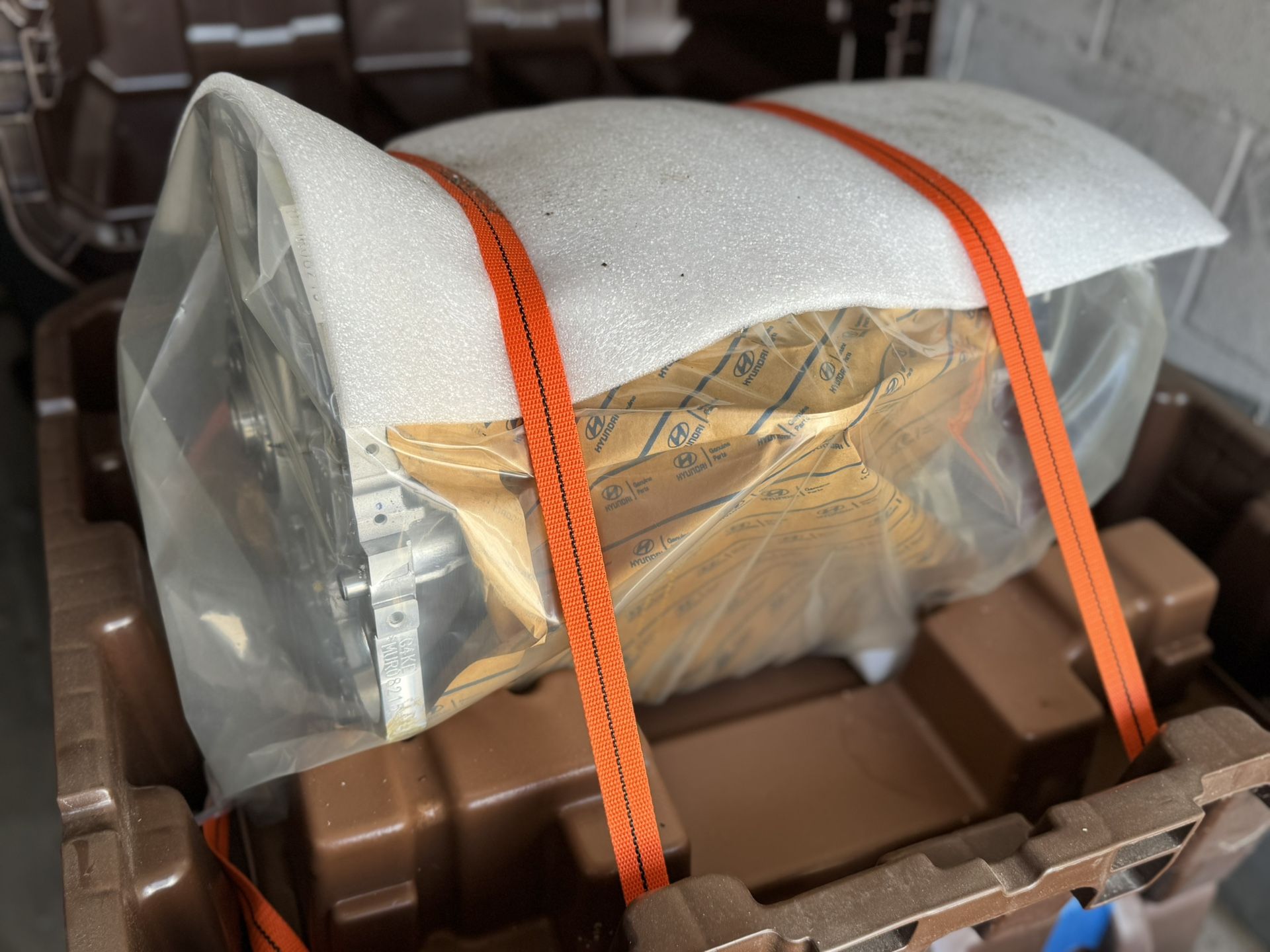 ENGINE  for Hyundai Tucson, Santa Fe, Sonata Short Block 2.4 Liter Part# 80RT22GF00