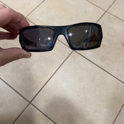 Oakley’s Men’s Size