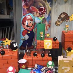 Super Mario Bros Party setup $60JUST REDUCED MUST GO MOVING