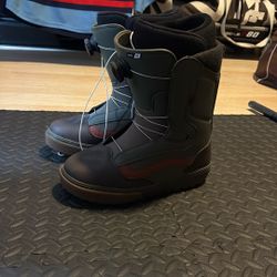 Vans V1 Ultracush Snowboard Boots