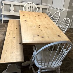 Knotty Pine Raw Wood Trestle Dining Table and Bench Set with 6 Windsor Spindle Chairs in Smoky White