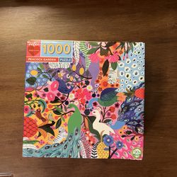 eeBoo  peacock garden 1000pc Puzzle 